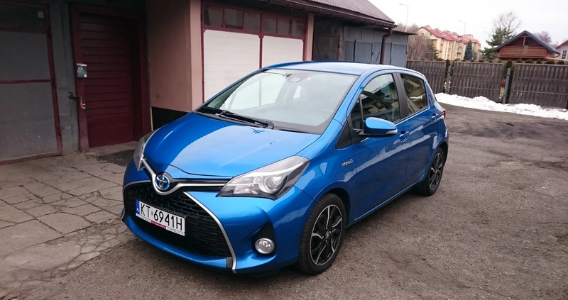 Toyota Yaris cena 47000 przebieg: 198100, rok produkcji 2016 z Tarnów małe 742